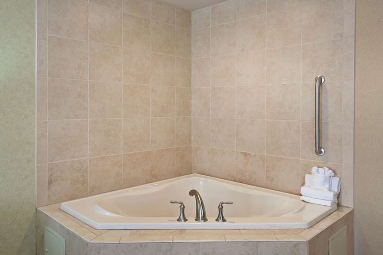 Photo of Hampton Inn & Suites Merced - Private In-room Jetted Tub