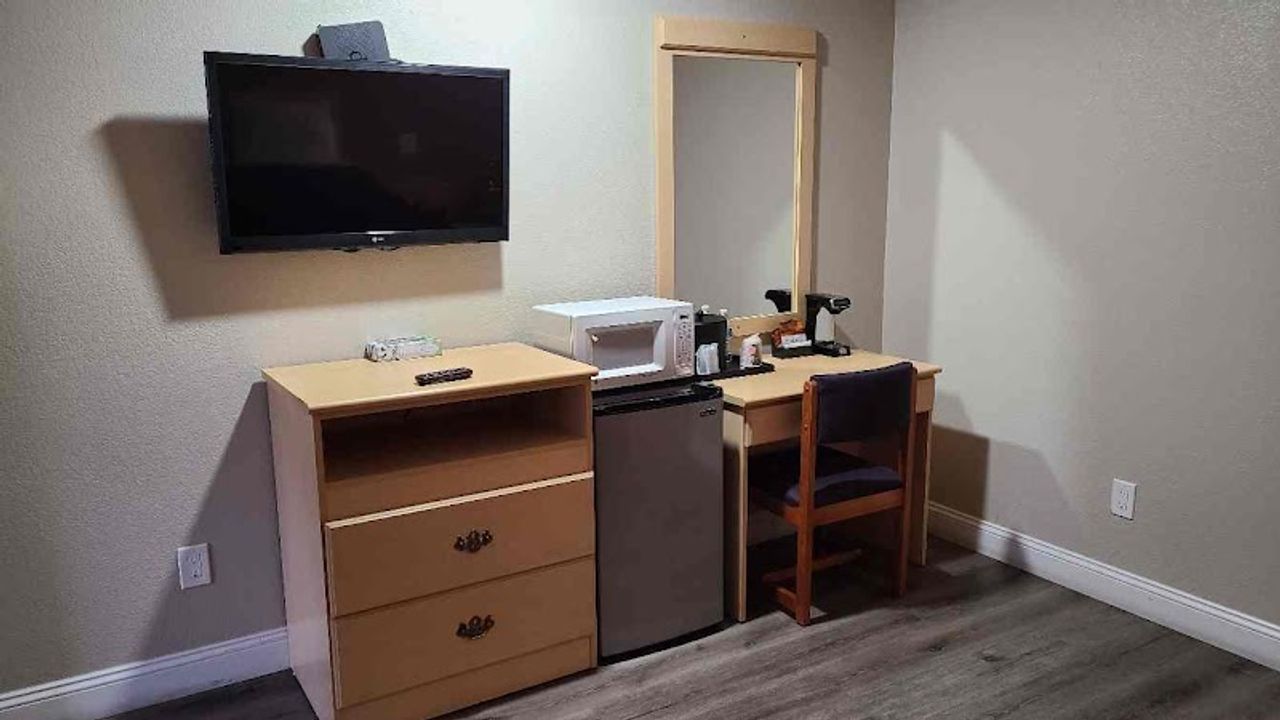 Photo of North Bay Inn