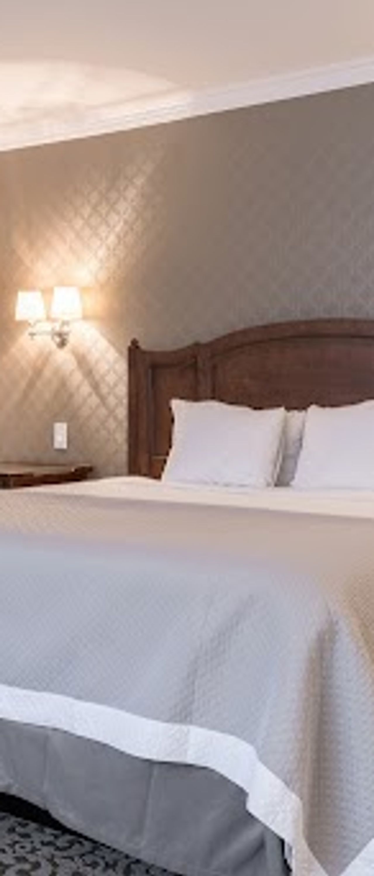 Photo of Woodcrest Hotel