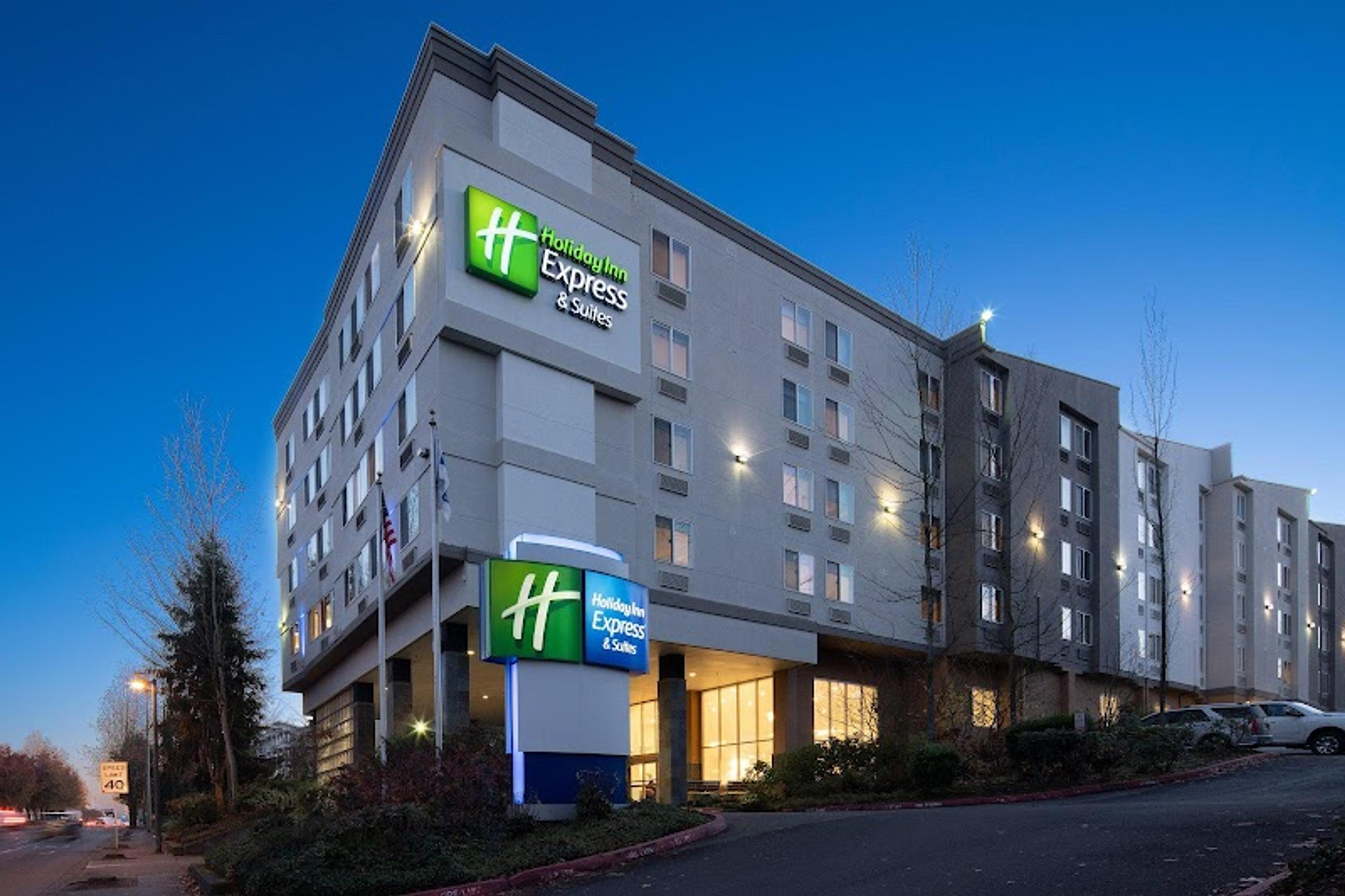 Holiday Inn Express & Suites Seattle-Sea-Tac Airport, an IHG Hotel