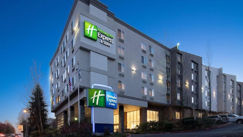 Holiday Inn Express & Suites Seattle-Sea-Tac Airport, an IHG Hotel