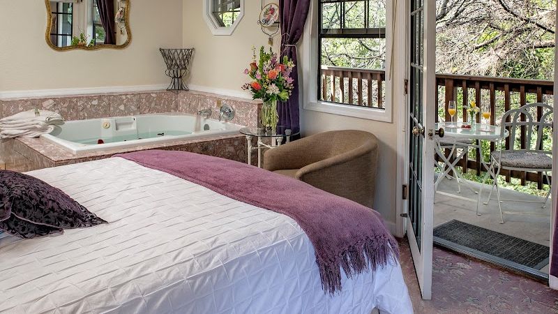 Photo of Candlelight Inn Napa Valley