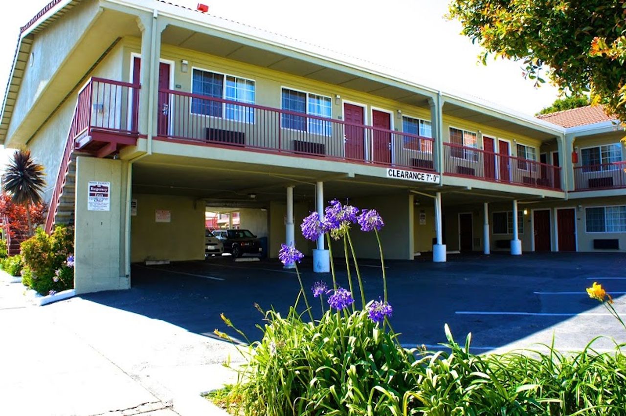 Photo of Regency Inn