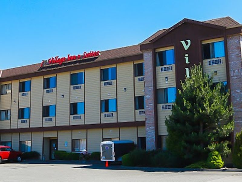 Village Inn & Suites