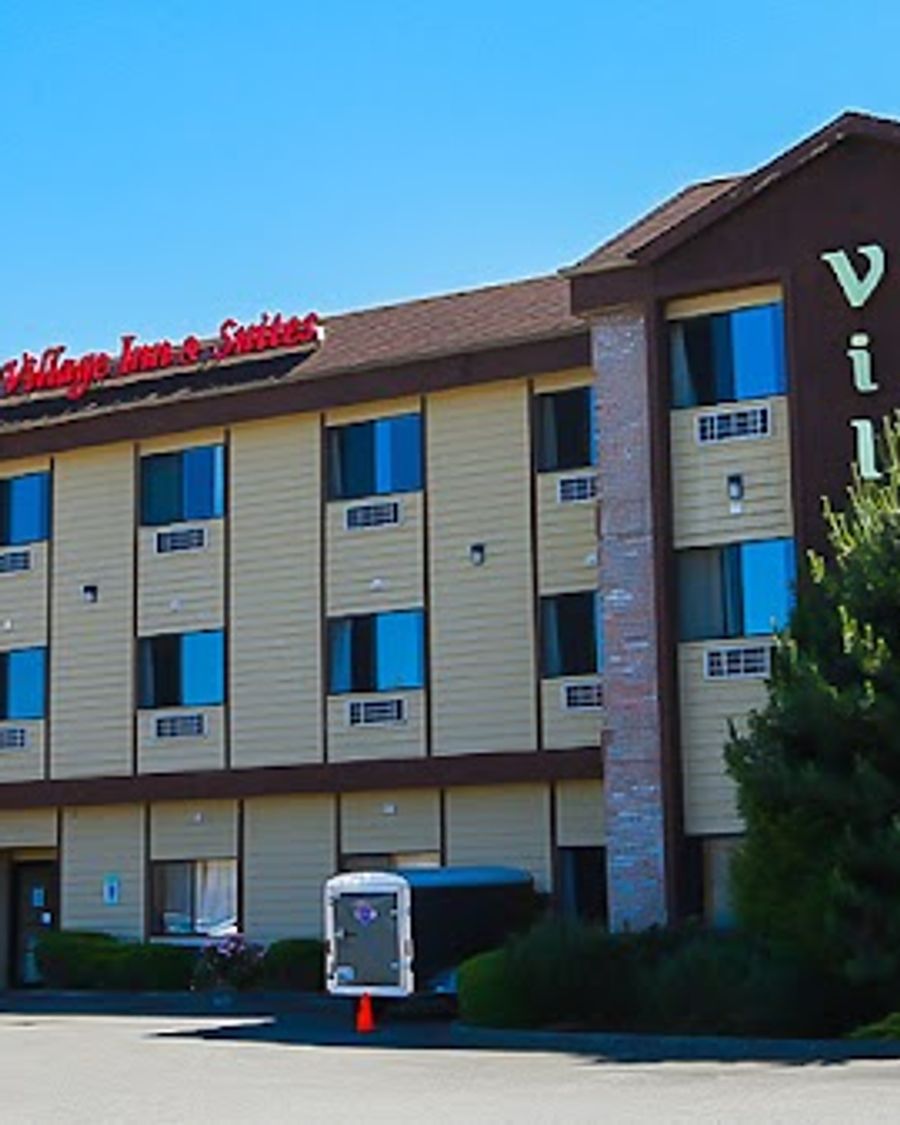 Village Inn & Suites