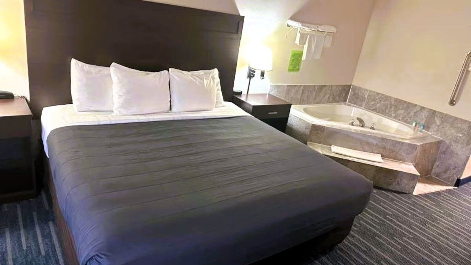 Photo of Ocean Paradise Hotel & Resort - Private in-room hot tub