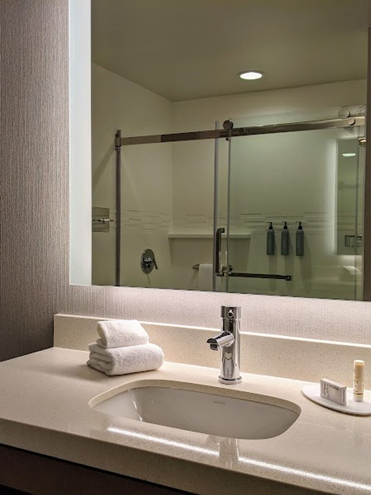 Photo of Hotel Trio Healdsburg