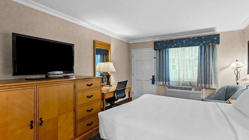 Photo of Best Western University Lodge