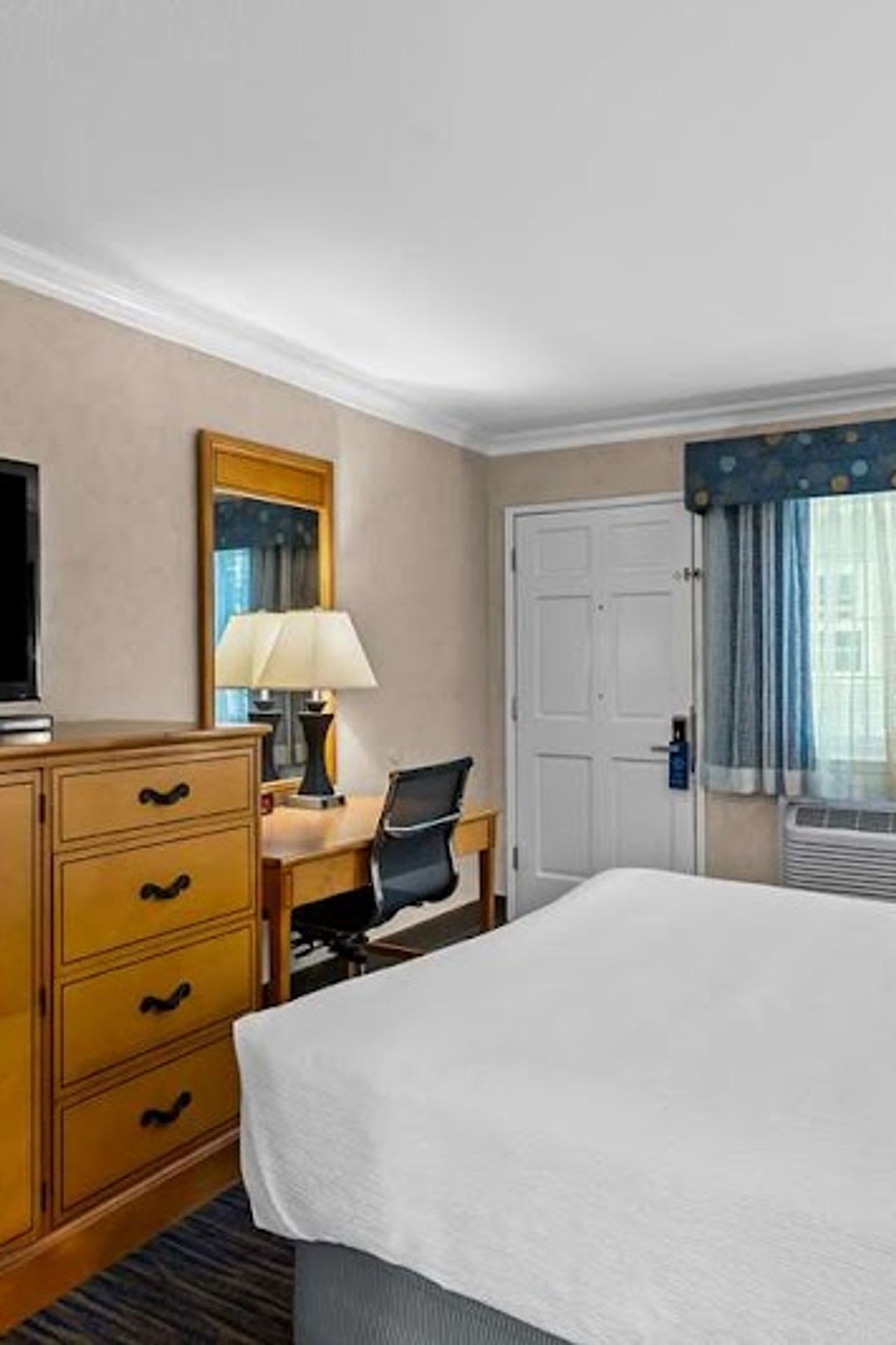 Photo of Best Western University Lodge
