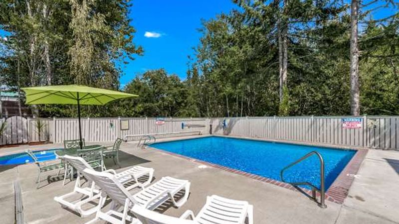Photo of Quality Inn & Suites Bainbridge Island