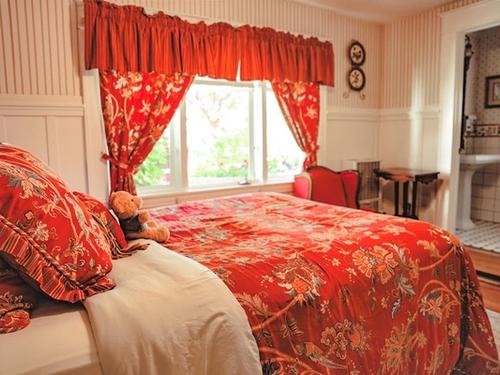 Photo of The Old St. Angela Inn - Newport Room, garden views and sitting area