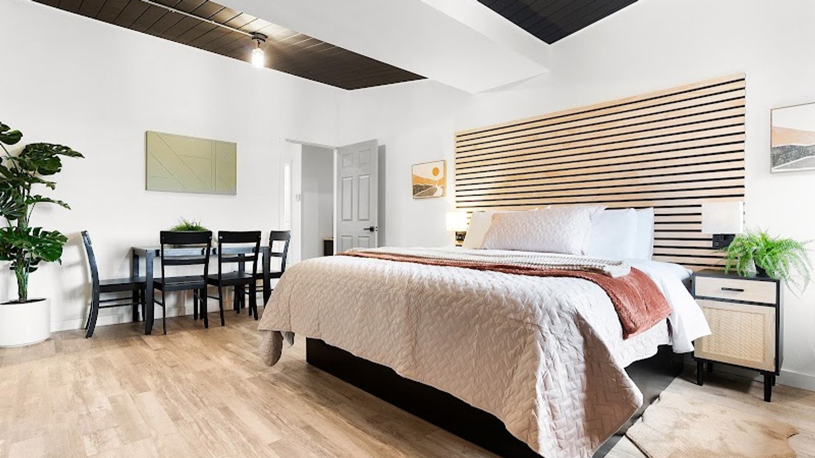 Photo of South Bay Inn