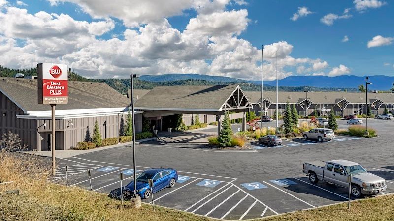 Photo of Best Western Plus Kootenai River Inn Casino & Spa - Exterior, Parking