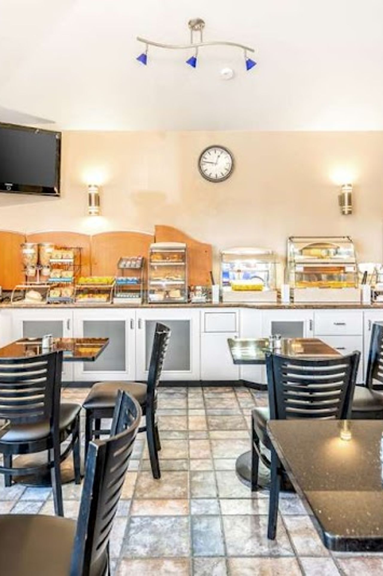Photo of SureStay Plus by Best Western San Jose Central City