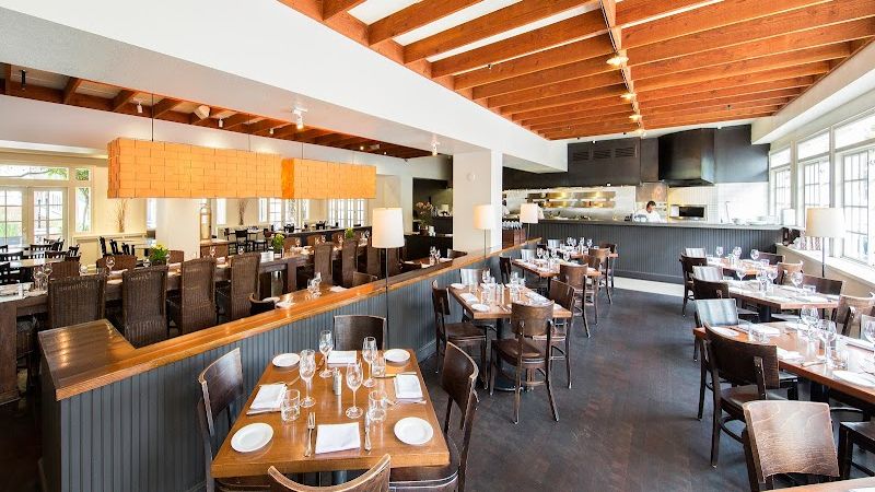 Photo of El Dorado Hotel