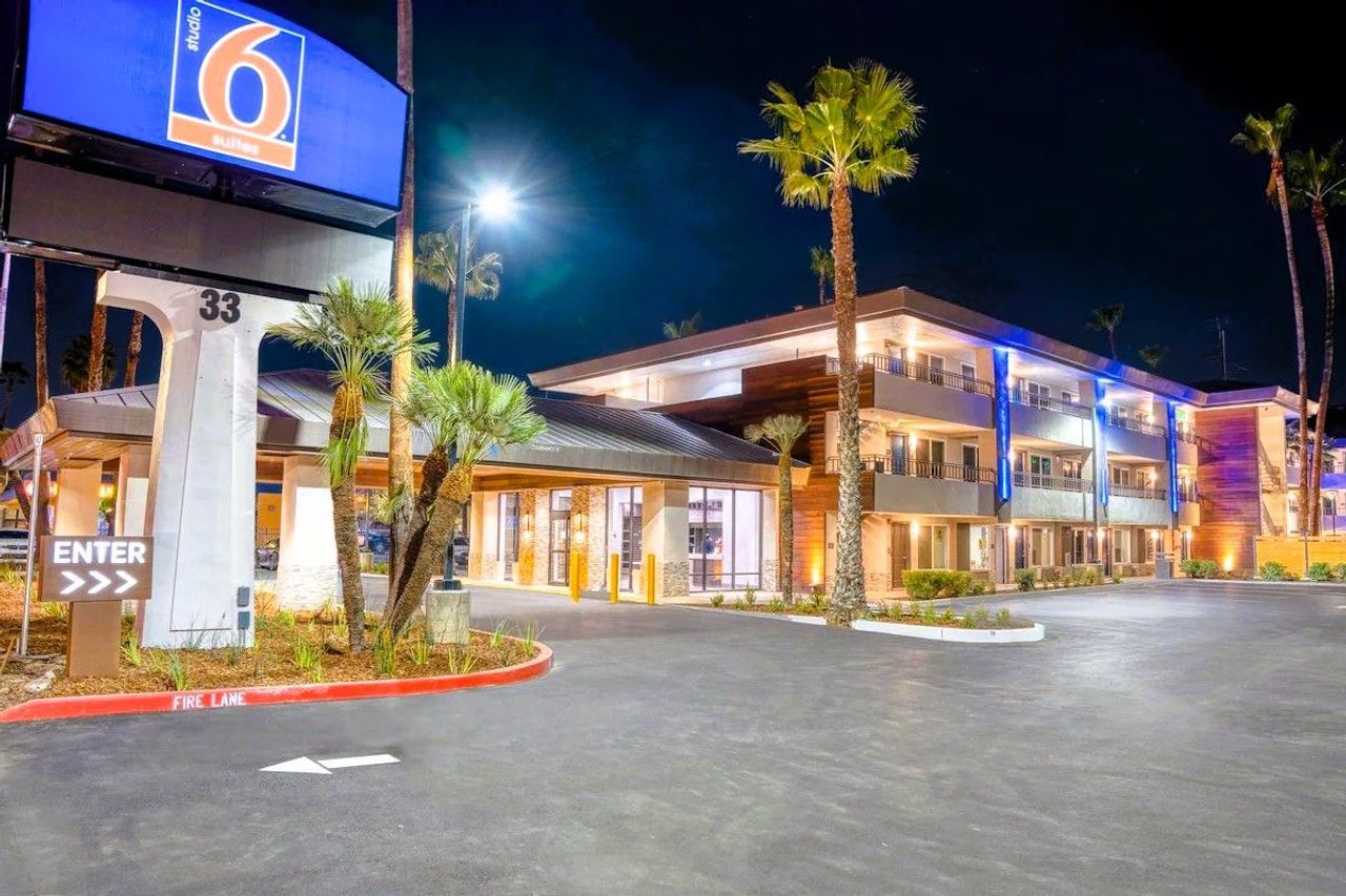 Studio 6 Suites Stockton, CA – Waterfront