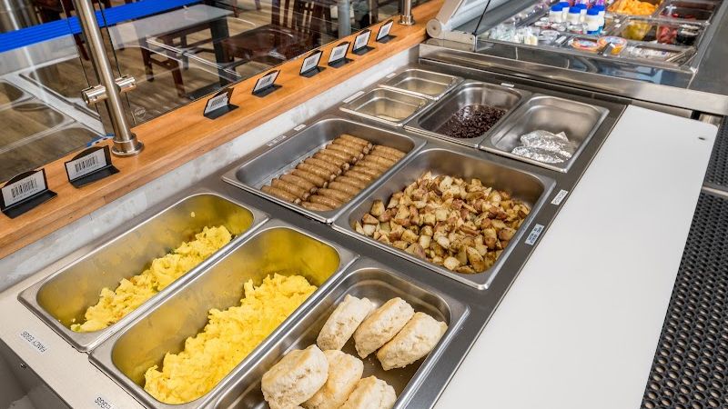 Photo of Wood River Inn & Suites