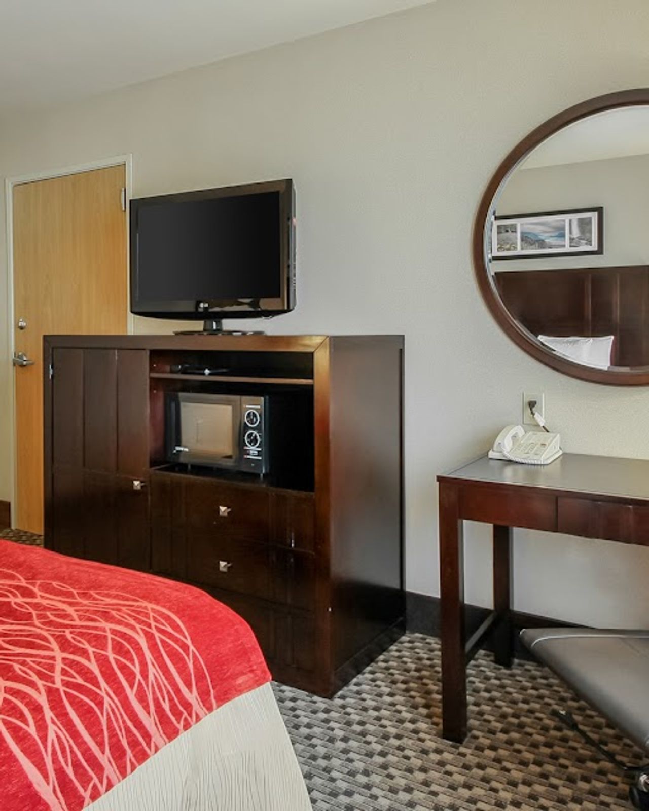 Photo of Comfort Inn Troutdale-Portland East