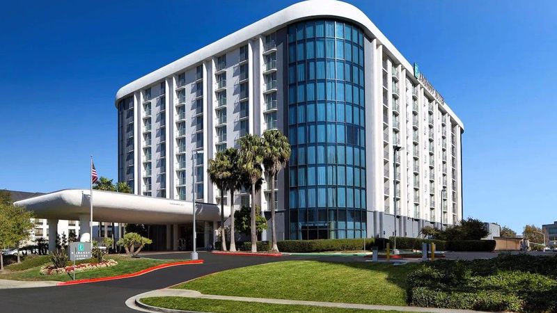 Embassy Suites by Hilton San Francisco Airport