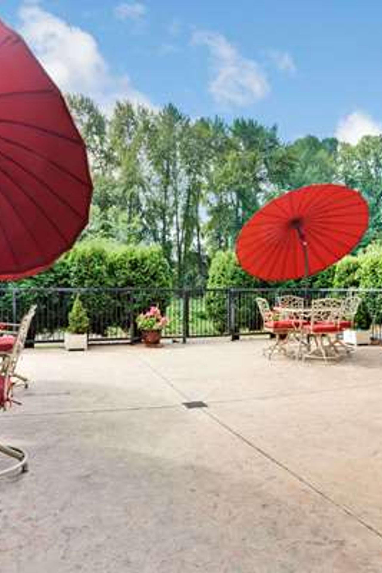 Photo of Ramada by Wyndham Tukwila Southcenter