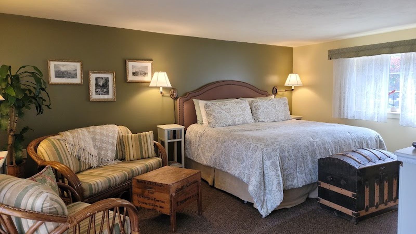 Photo of Country Willows Inn & Estate