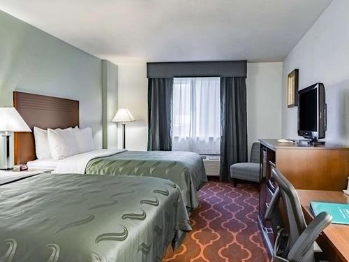Photo of Quality Inn & Suites Vancouver North