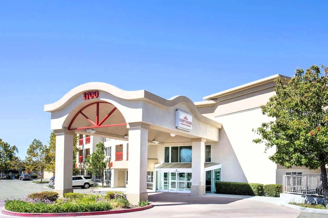 Hawthorn Suites by Wyndham Livermore Wine Country