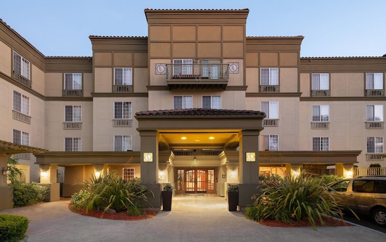 Photo of Larkspur Landing Extended Stay Suites South San Francisco