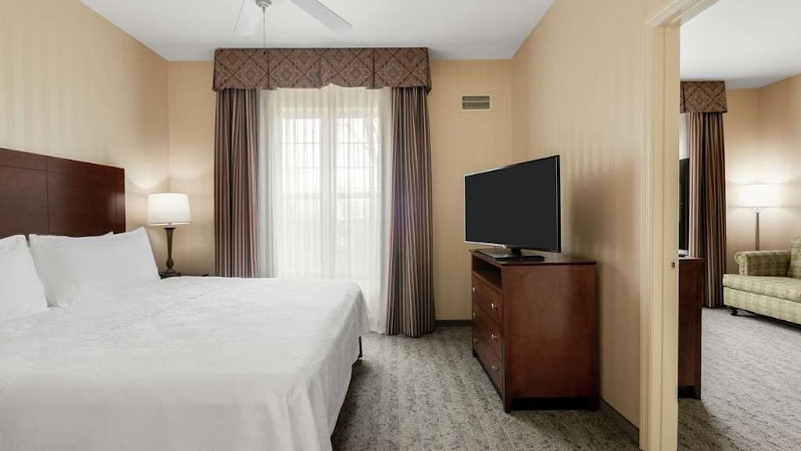 Photo of Homewood Suites by Hilton Sacramento Airport-Natomas