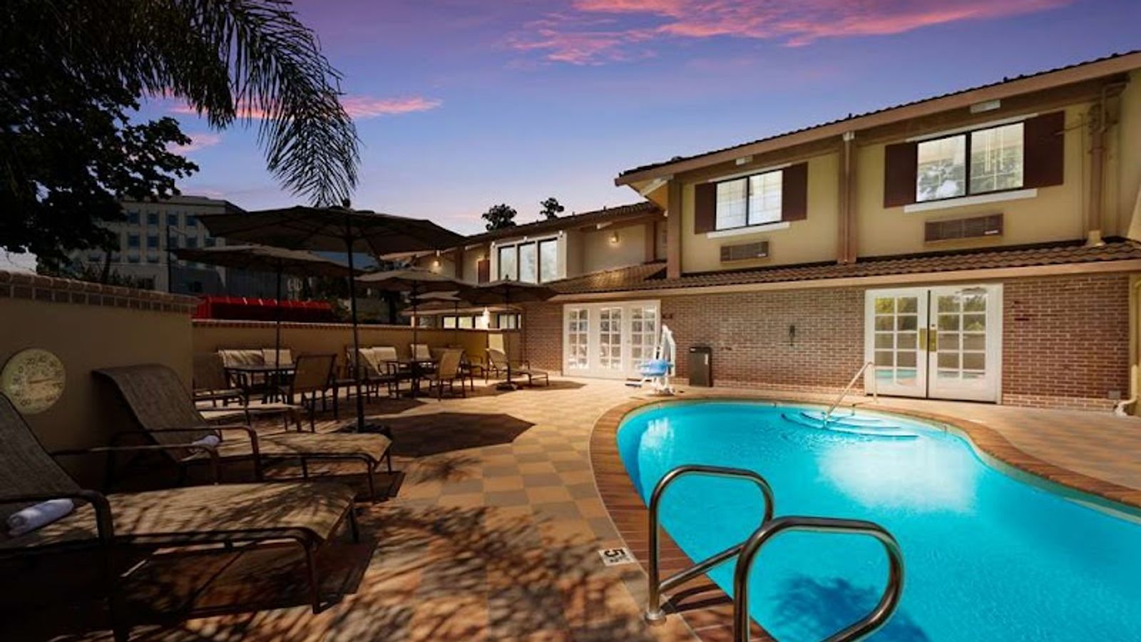 Photo of SureStay Plus by Best Western Mountain View