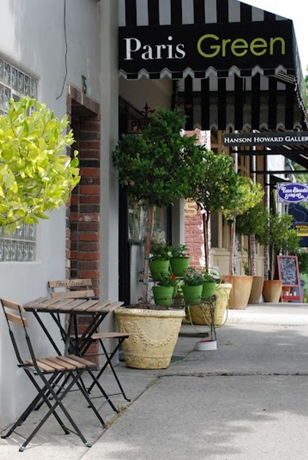 Photo of 2nd Street Cottages