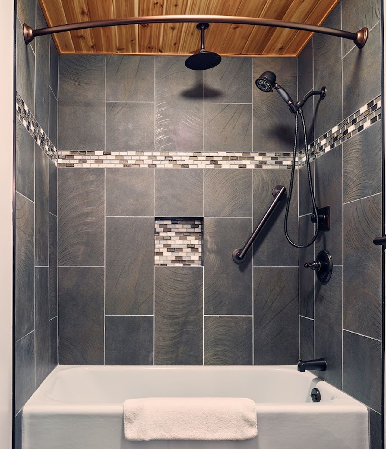Photo of Timbers Inn - Bathroom, Shower