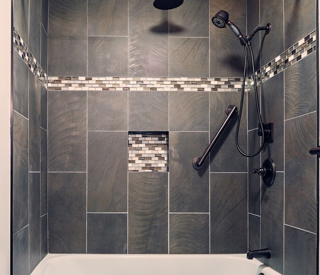 Photo of Timbers Inn - Bathroom, Shower