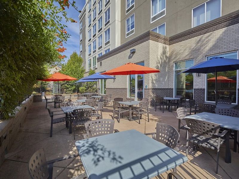 Photo of Holiday Inn Express Eugene - Springfield, an IHG Hotel - Outdoor Seating Area