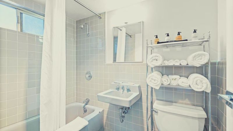 The Stardust Motel Wallace, bathroom