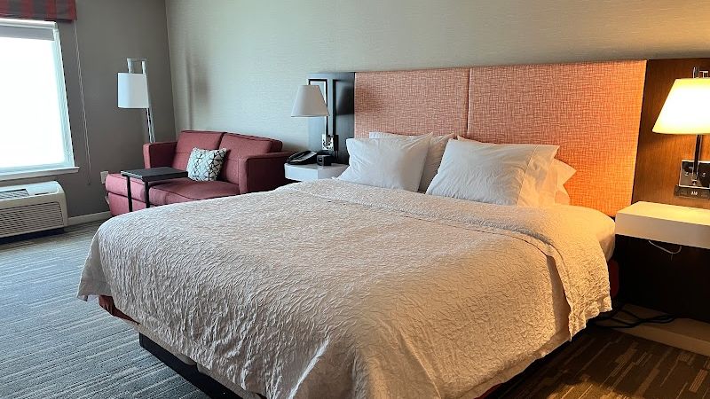 Photo of Hampton Inn & Suites Fresno