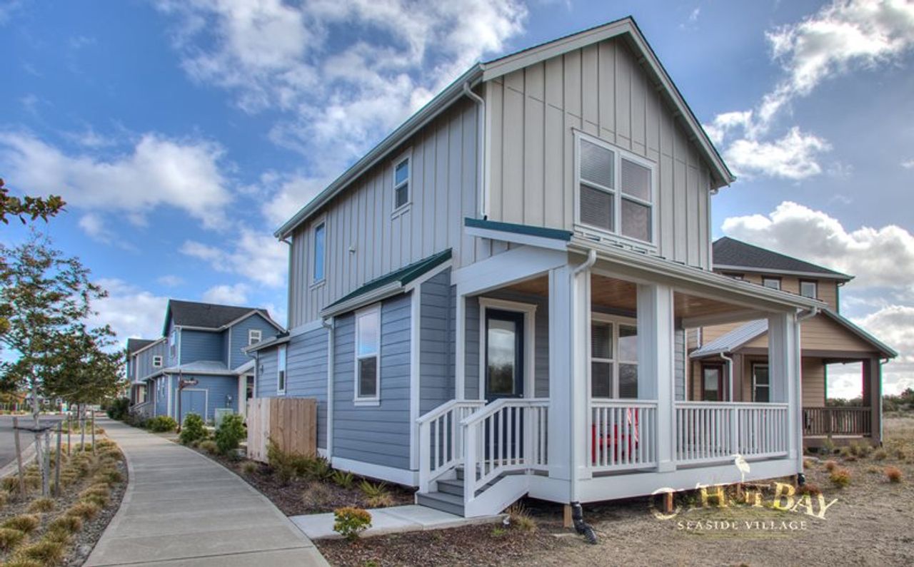 Photo of Oyhut Bay Seaside Resort - 005 Baby Shark Villa - 2 Beds, 2.5 Baths, 6 Guests