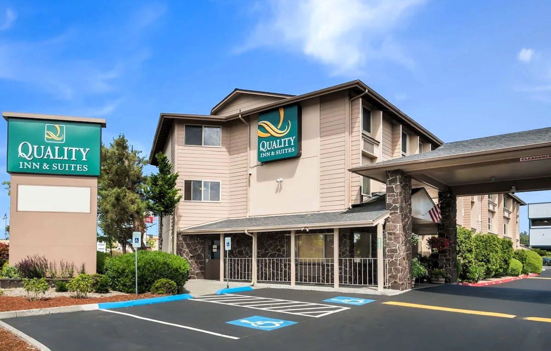 Quality Inn & Suites