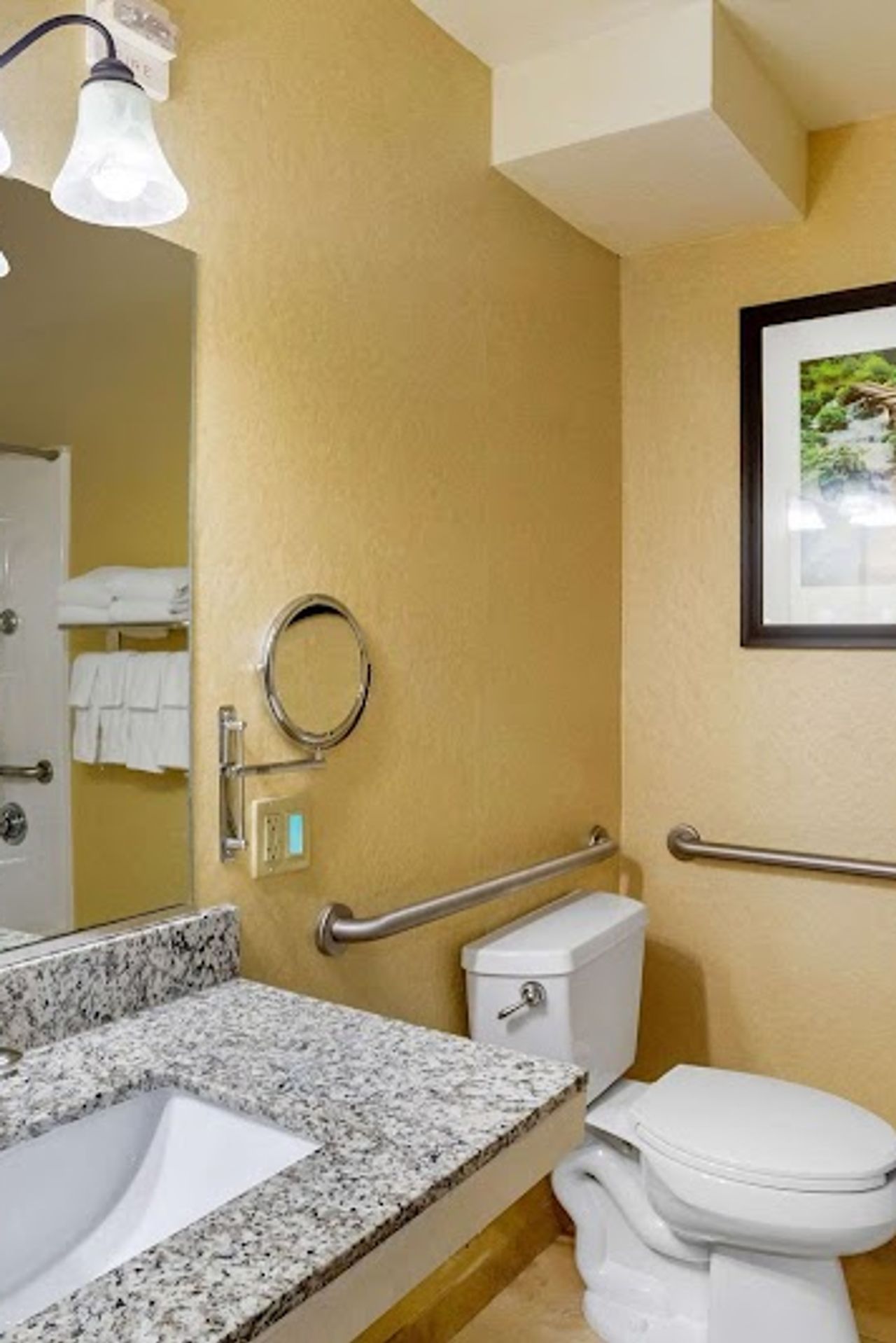 Photo of Comfort Inn Castro Valley
