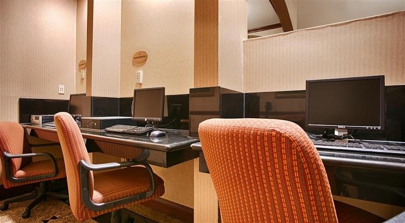 Photo of Best Western Plus Heritage Inn