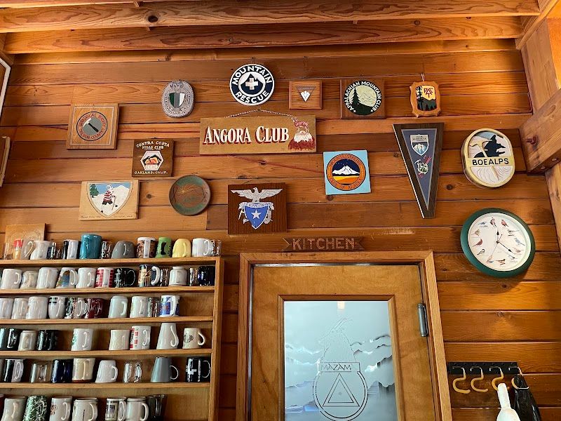 Photo of Mazama Lodge