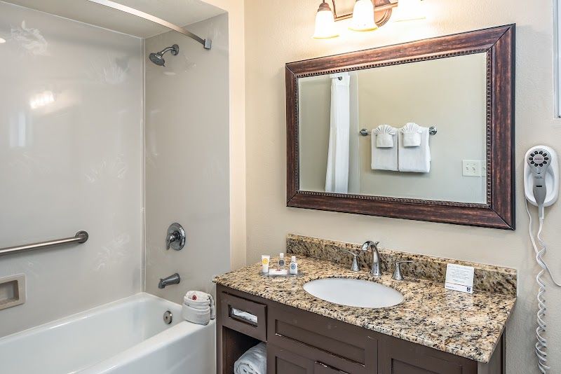 Photo of The Inn at 1252 Monterey - Bathroom