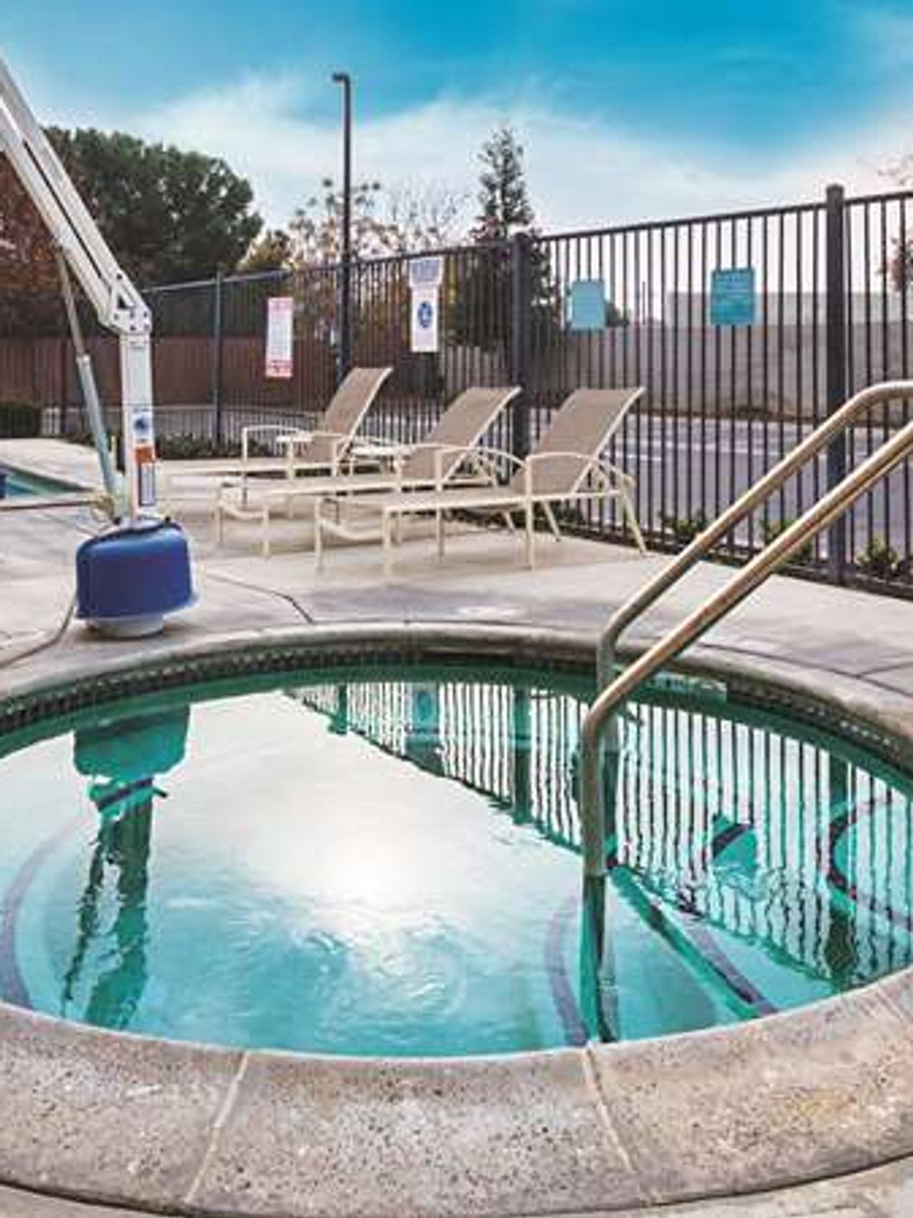 Photo of La Quinta Inn & Suites by Wyndham Fresno Northwest