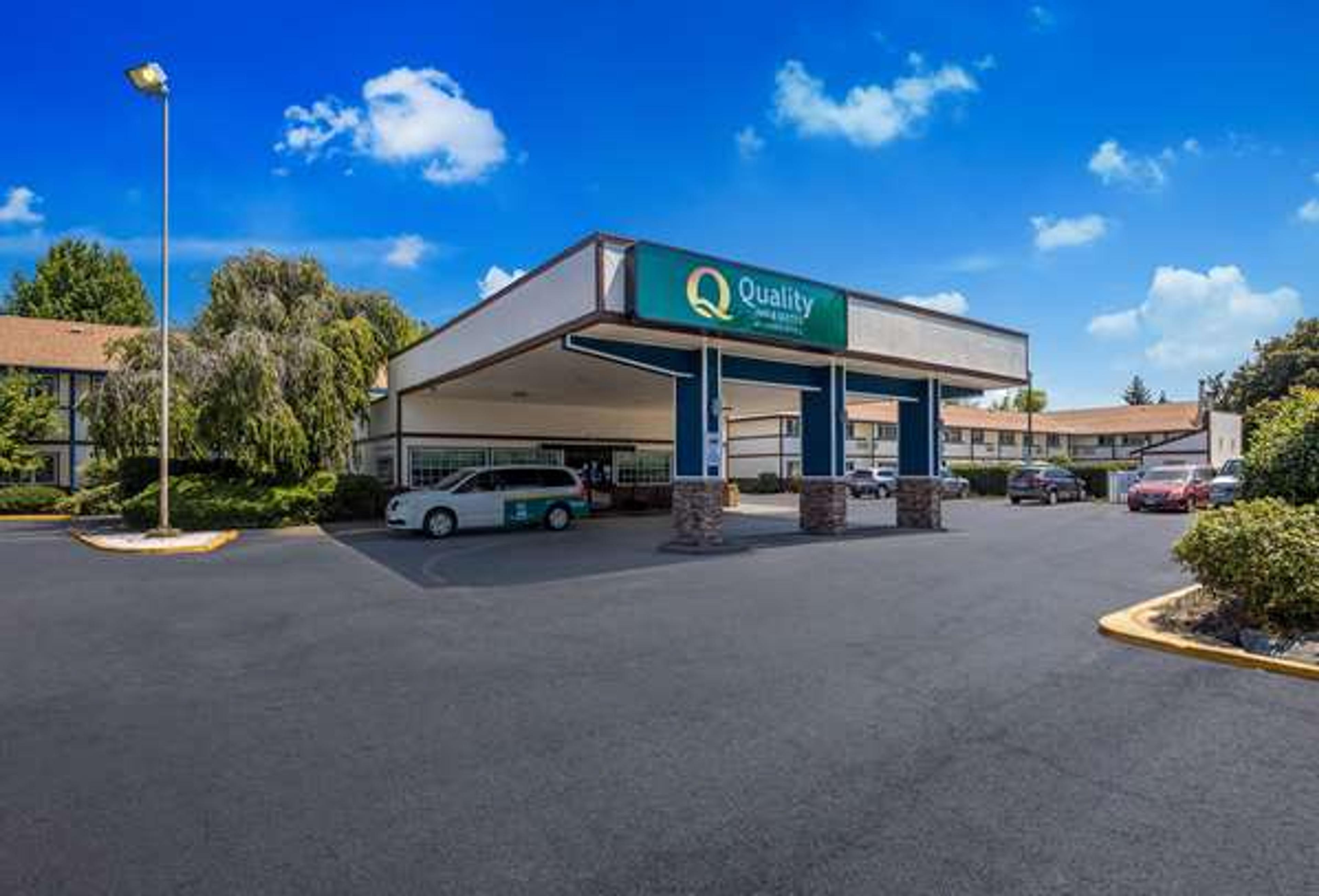 Quality Inn & Suites Medford Airport