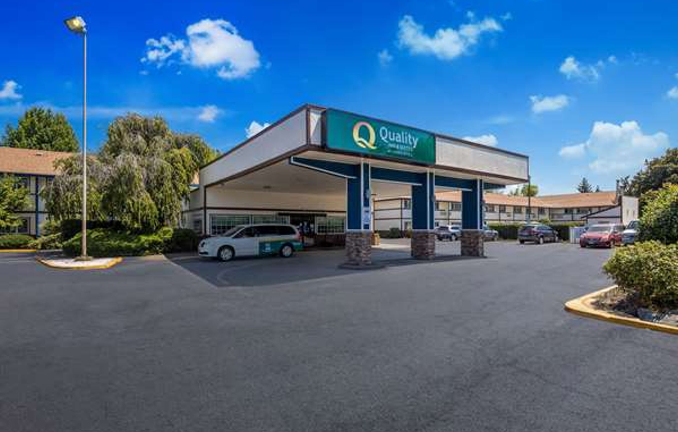 Quality Inn & Suites Medford Airport