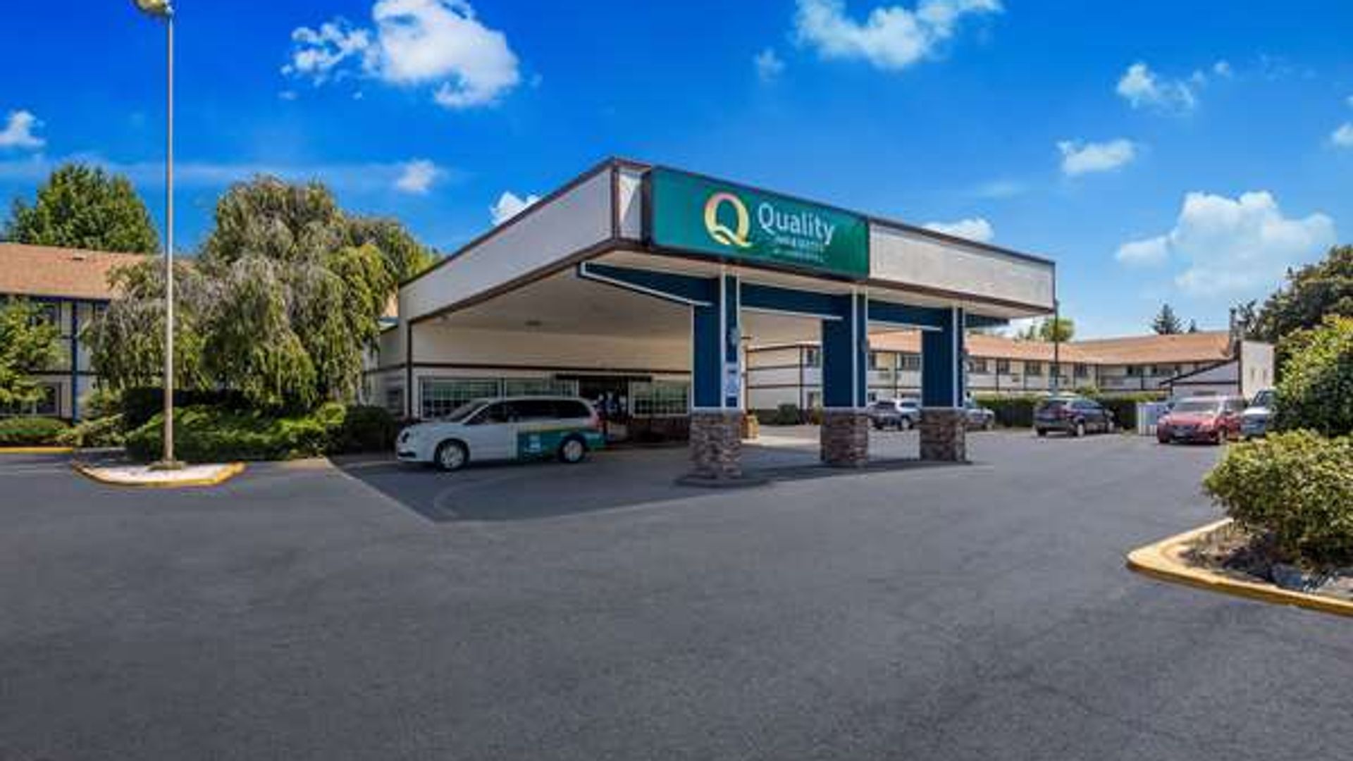 Quality Inn & Suites Medford Airport