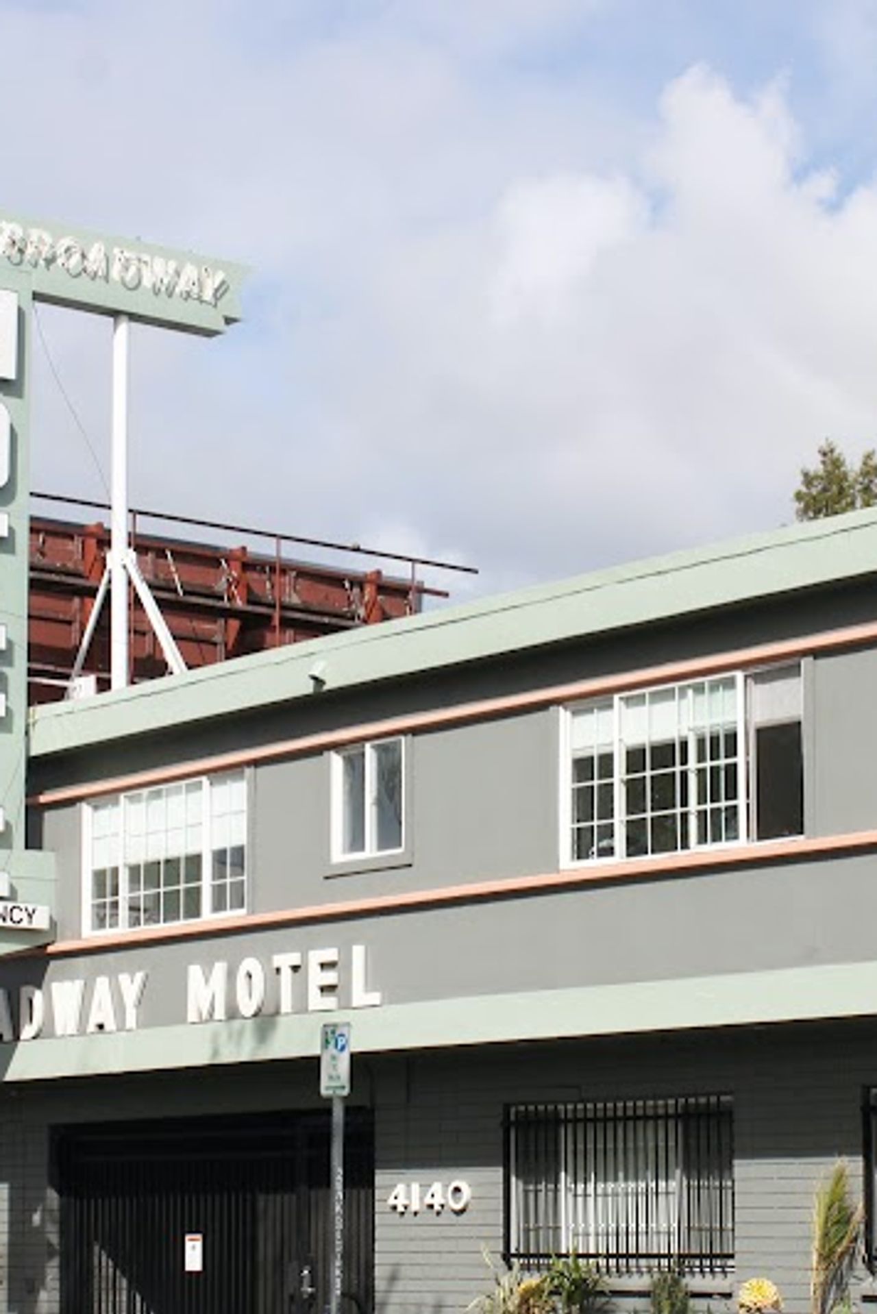 Photo of Signature Inn Berkeley Oakland