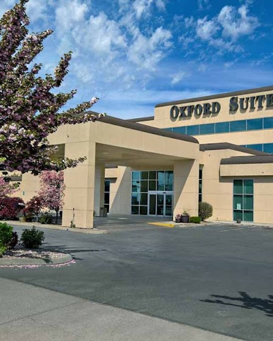 Oxford Suites Yakima