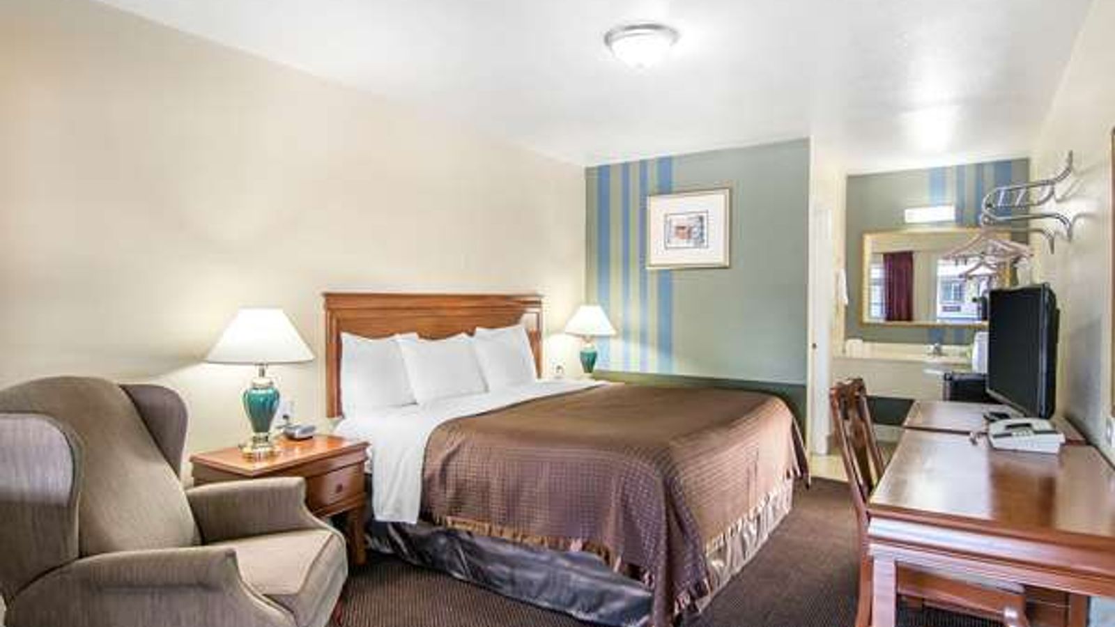 Photo of Rodeway Inn Medford South I-5