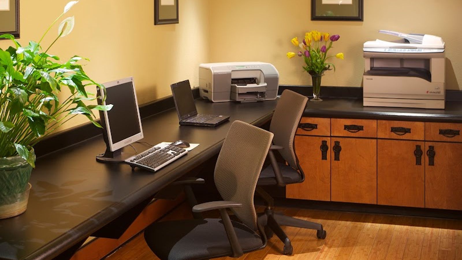 Photo of Larkspur Landing Extended Stay Suites Renton